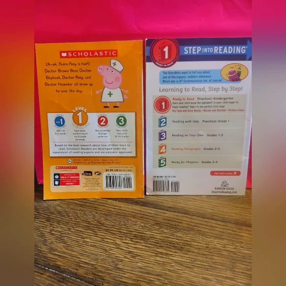 Scholastic Peppa Pig and Tyrannosaurus Rex reading level 1 Children's Books - Picture 2 of 2